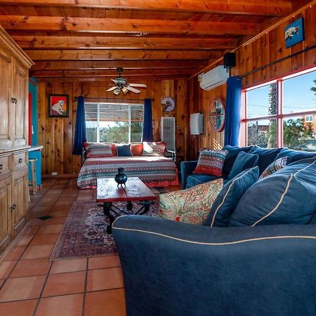 Chuck'S Cabin In A Joshua Tree Community Twentynine Palms Buitenkant foto